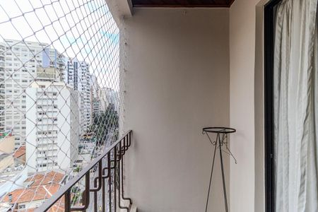 Apartamento à venda com 60m², 2 quartos e 1 vaga Apartamento à venda com 60m², 2 quartos e 1 vagaVaranda