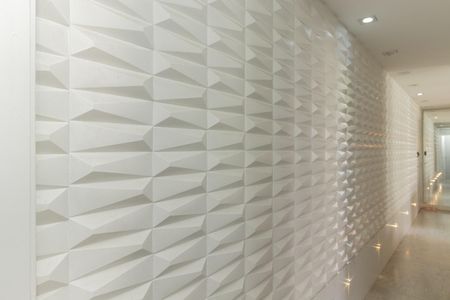 Apartamento à venda com 47m², 2 quartos e 1 vaga Apartamento à venda com 47m², 2 quartos e 1 vagaDetalhe do corredor dos quartos