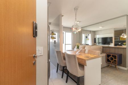 Apartamento à venda com 47m², 2 quartos e 1 vaga Apartamento à venda com 47m², 2 quartos e 1 vagaSala