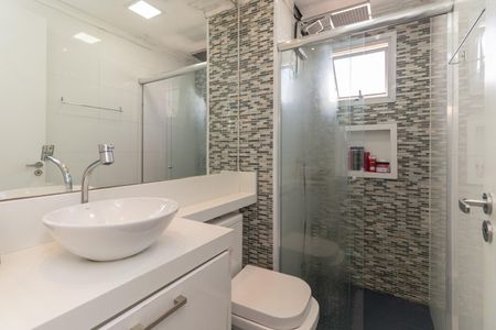 Apartamento à venda com 47m², 2 quartos e 1 vaga Apartamento à venda com 47m², 2 quartos e 1 vagaBanheiro