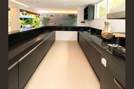 Espaço Gourmet de casa de condomínio para alugar com 5 quartos, 580m² em Alphaville Ii, Salvador