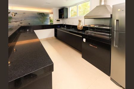 Casa de condomínio para alugar com 580m², 5 quartos e 4 vagas Casa de condomínio para alugar com 580m², 5 quartos e 4 vagasEspaço Gourmet