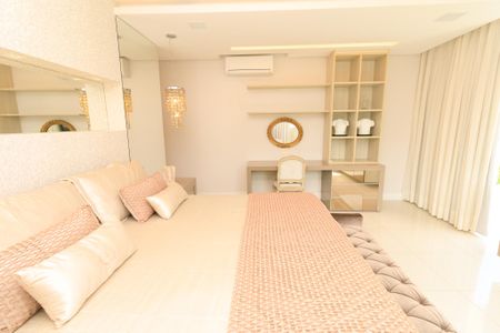 Casa de condomínio para alugar com 580m², 5 quartos e 4 vagas Casa de condomínio para alugar com 580m², 5 quartos e 4 vagasQuarto 3
