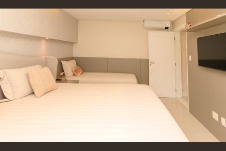 Casa de condomínio para alugar com 580m², 5 quartos e 4 vagas Casa de condomínio para alugar com 580m², 5 quartos e 4 vagasQuarto 4