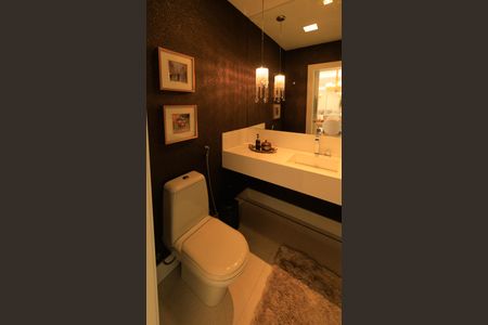 Casa de condomínio para alugar com 580m², 5 quartos e 4 vagas Casa de condomínio para alugar com 580m², 5 quartos e 4 vagasLavabo