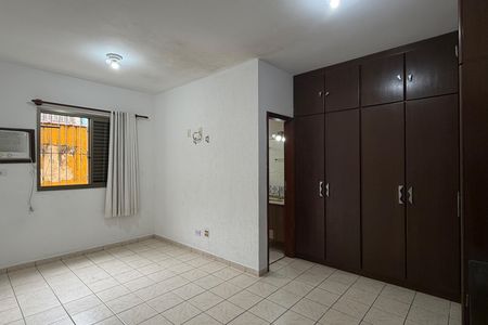 Casa para alugar com 190m², 3 quartos e 2 vagasSuíte 2