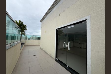 Apartamento para alugar com 130m², 2 quartos e 1 vaga Apartamento para alugar com 130m², 2 quartos e 1 vagaÁrea comum - Salão de festas
