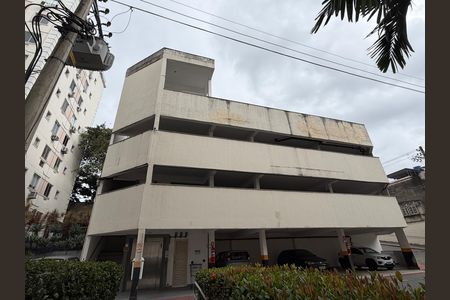Apartamento para alugar com 130m², 2 quartos e 1 vaga Apartamento para alugar com 130m², 2 quartos e 1 vagaEstacionamento