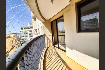 Apartamento para alugar com 36m², 1 quarto e 1 vaga Apartamento para alugar com 36m², 1 quarto e 1 vagaVaranda