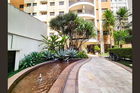 Apartamento para alugar com 36m², 1 quarto e 1 vaga Apartamento para alugar com 36m², 1 quarto e 1 vagaEntrada do Prédio