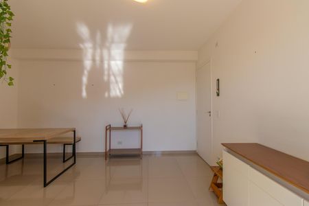 Apartamento para alugar com 55m², 2 quartos e 1 vaga Apartamento para alugar com 55m², 2 quartos e 1 vagaSala