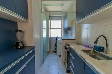 Cozinha de apartamento para alugar com 2 quartos, 55m² em Parque Frondoso, Cotia