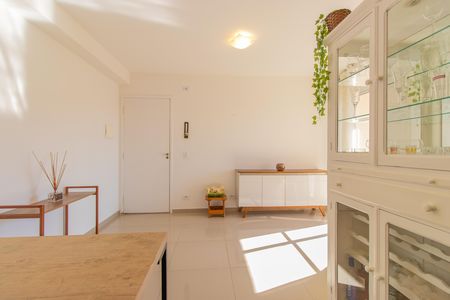 Apartamento para alugar com 55m², 2 quartos e 1 vaga Apartamento para alugar com 55m², 2 quartos e 1 vagaSala