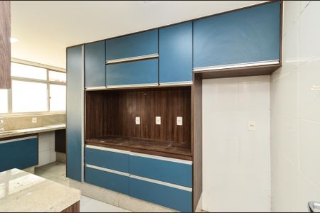 Apartamento para alugar com 101m², 3 quartos e 2 vagas Apartamento para alugar com 101m², 3 quartos e 2 vagasCozinha