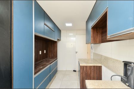 Apartamento para alugar com 101m², 3 quartos e 2 vagas Apartamento para alugar com 101m², 3 quartos e 2 vagasCozinha
