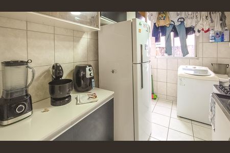 Apartamento à venda com 48m², 2 quartos e 1 vaga Apartamento à venda com 48m², 2 quartos e 1 vagaCozinha e Área de serviço