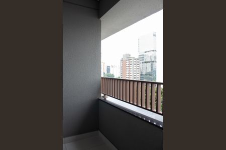 Varanda de kitnet/studio à venda com 1 quarto, 26m² em Campo Belo, São Paulo