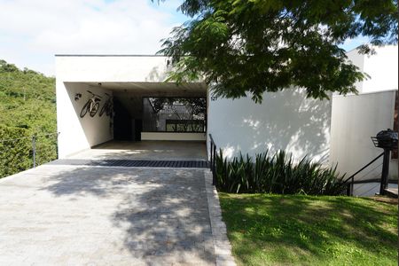 Fachada de casa de condomínio à venda com 2 quartos, 295m² em Parque Sinai, Santana de Parnaíba