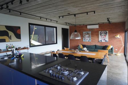 Casa de Condomínio à venda com 2 quartos, 295m² em Parque Sinai, Santana de Parnaíba