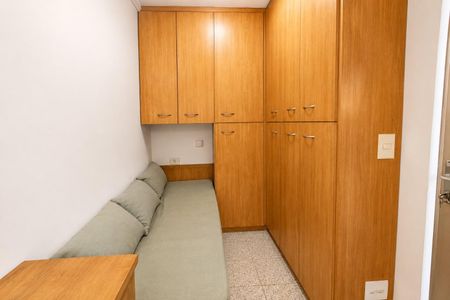 Quarto de serviço de apartamento para alugar com 3 quartos, 105m² em Jardim Paulista, São Paulo