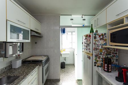 Apartamento para alugar com 63m², 2 quartos e 2 vagas Apartamento para alugar com 63m², 2 quartos e 2 vagasCozinha