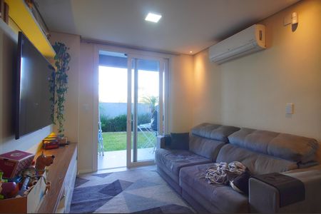 Casa à venda com 120m², 3 quartos e 2 vagassala