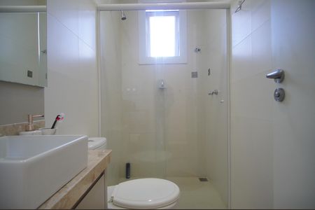 Casa à venda com 120m², 3 quartos e 2 vagasBanheiro