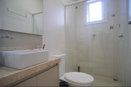 Casa à venda com 120m², 3 quartos e 2 vagasBanheiro