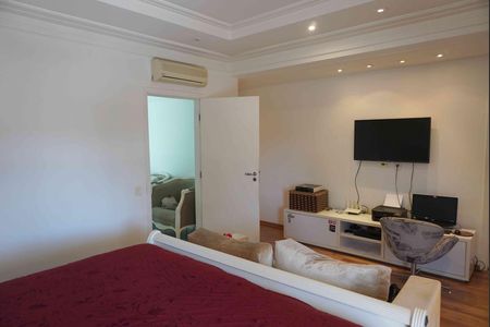 Casa de condomínio à venda com 350m², 3 quartos e 6 vagasSuite 3