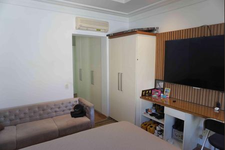 Casa de condomínio à venda com 350m², 3 quartos e 6 vagasSuite 2