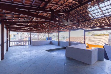 Casa para alugar com 100m², 2 quartos e 1 vaga Casa para alugar com 100m², 2 quartos e 1 vagaQuintal Superior