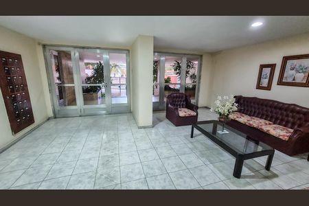 Apartamento para alugar com 76m², 2 quartos e 1 vaga Apartamento para alugar com 76m², 2 quartos e 1 vagaHall de entrada