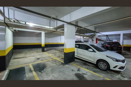 Apartamento para alugar com 76m², 2 quartos e 1 vaga Apartamento para alugar com 76m², 2 quartos e 1 vagaGaragem