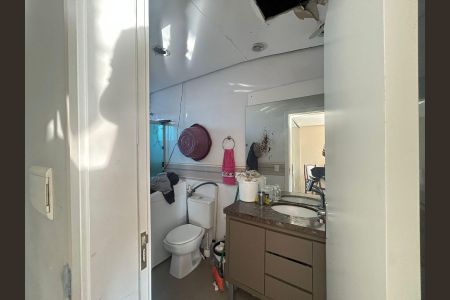 Casa à venda com 430m², 4 quartos e 2 vagas Casa à venda com 430m², 4 quartos e 2 vagasBanheiro 1