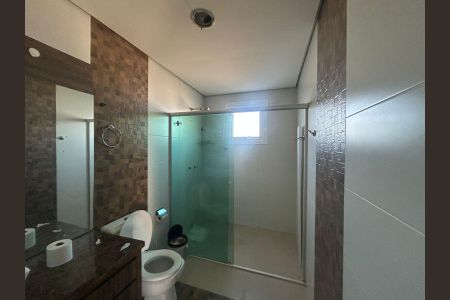 Banheiro da Suíte de casa à venda com 4 quartos, 430m² em Igara, Canoas