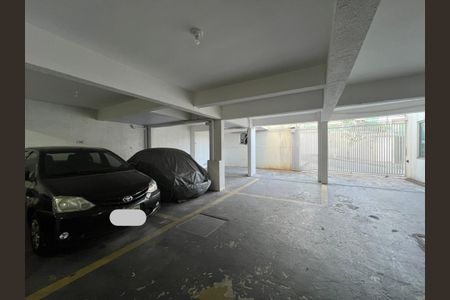 Garagem de apartamento à venda com 3 quartos, 220m² em Cabral, Contagem