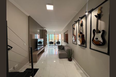 Apartamento à venda com 3 quartos, 220m² em Cabral, Contagem