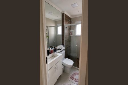 Banheiro de apartamento à venda com 2 quartos, 60m² em Vila Iracema, Barueri