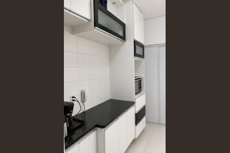 Cozinha de apartamento à venda com 2 quartos, 60m² em Vila Iracema, Barueri