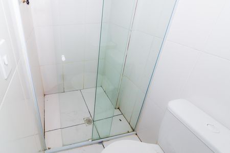 Banheiro de kitnet/studio para alugar com 1 quarto, 29m² em Socorro, São Paulo