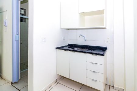 Cozinha de kitnet/studio para alugar com 1 quarto, 29m² em Socorro, São Paulo