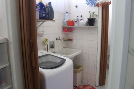 Apartamento à venda com 98m², 2 quartos e 1 vagaÁrea de Serviço
