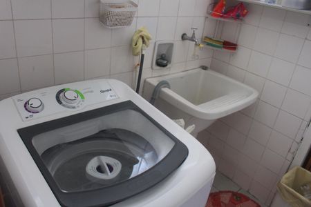 Apartamento à venda com 98m², 2 quartos e 1 vagaÁrea de Serviço