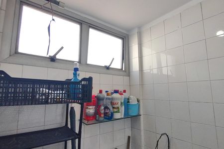 Apartamento à venda com 98m², 2 quartos e 1 vaga Apartamento à venda com 98m², 2 quartos e 1 vagaBanheiro 2