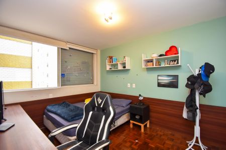 Apartamento à venda com 185m², 3 quartos e 2 vagassuite 2