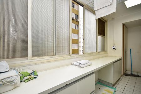 Apartamento à venda com 185m², 3 quartos e 2 vagaslavanderia