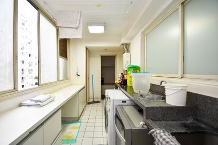 Apartamento à venda com 185m², 3 quartos e 2 vagaslavanderia