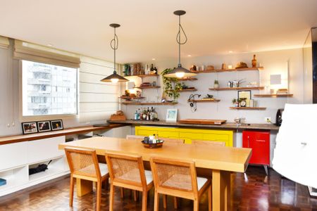 Apartamento à venda com 185m², 3 quartos e 2 vagassala de jantar