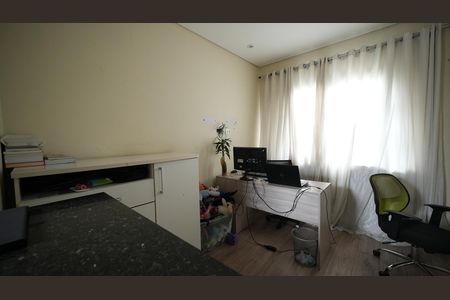 Casa à venda com 110m², 3 quartos e 2 vagasQuarto 2