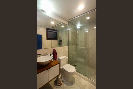 Apartamento à venda com 90m², 2 quartos e 1 vaga Apartamento à venda com 90m², 2 quartos e 1 vagaBanheiro